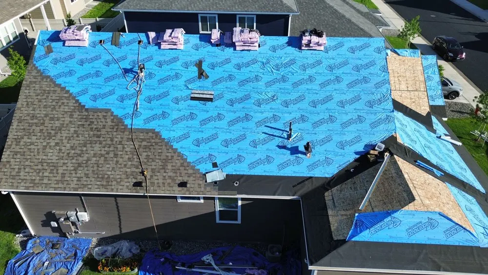 Slide of Tepuy Roofing