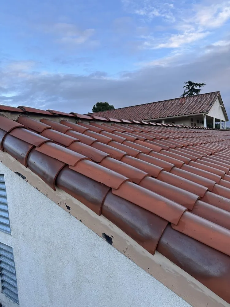 Slide of Terrazas Roofing
