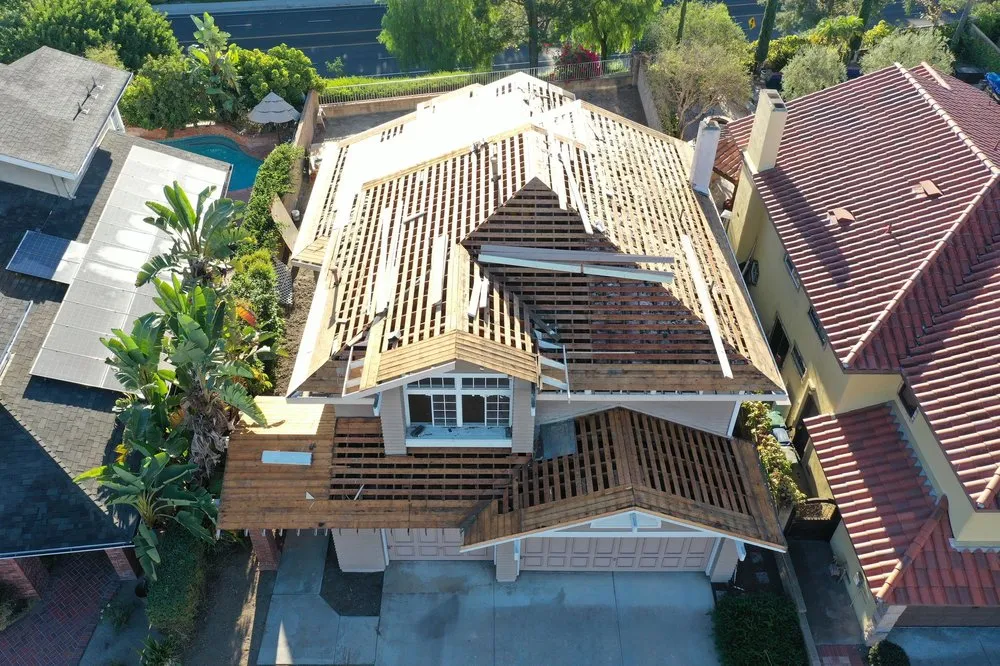 Slide of Terrazas Roofing