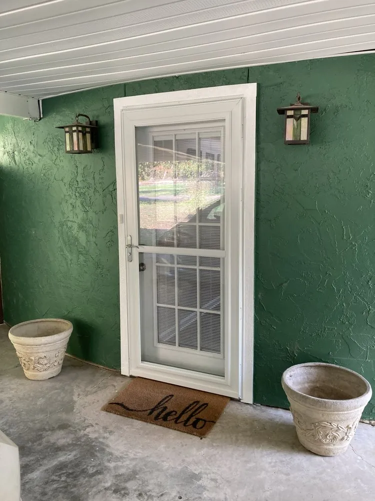 Slide of Terres Screen Repairs