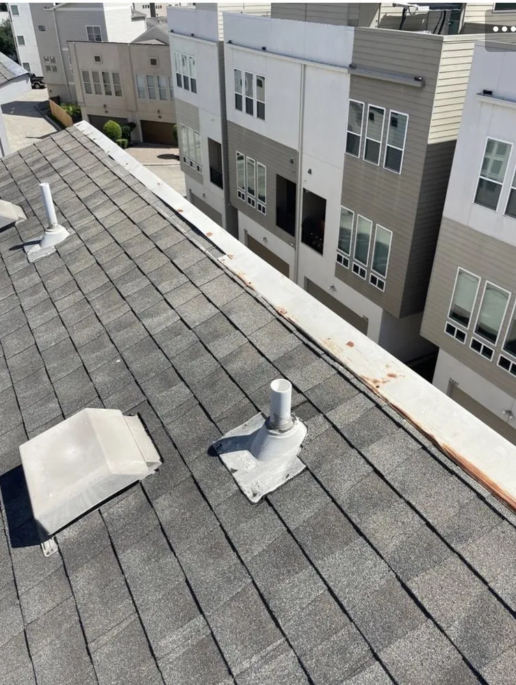 Slide of Tetralto Roofing