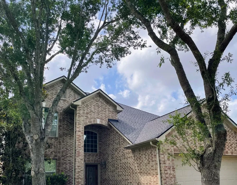 Slide of Tetralto Roofing