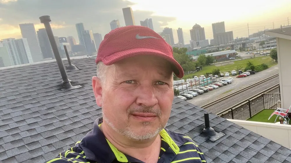 Slide of Tetralto Roofing