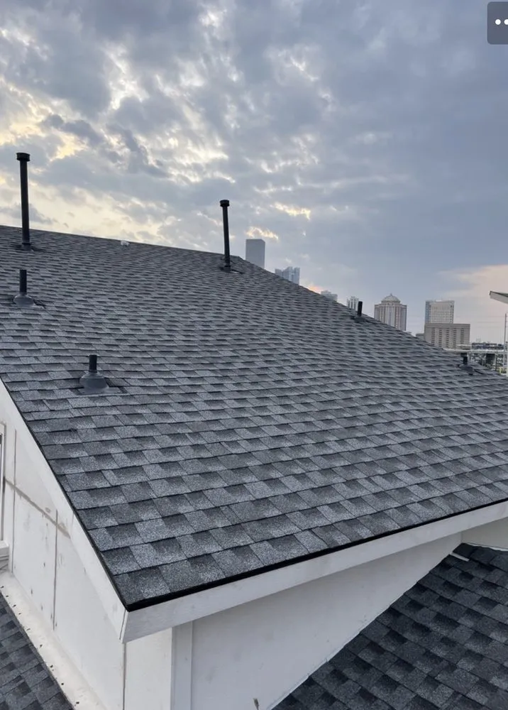 Slide of Tetralto Roofing