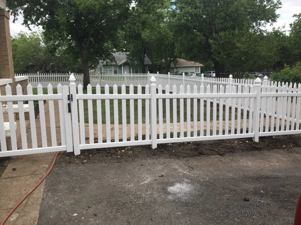 Slide of Tex Fencing and Roofing