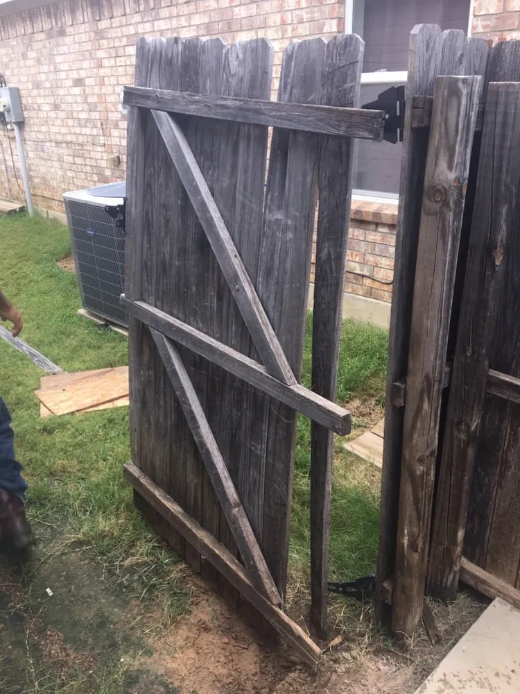 Slide of Tex Fencing and Roofing