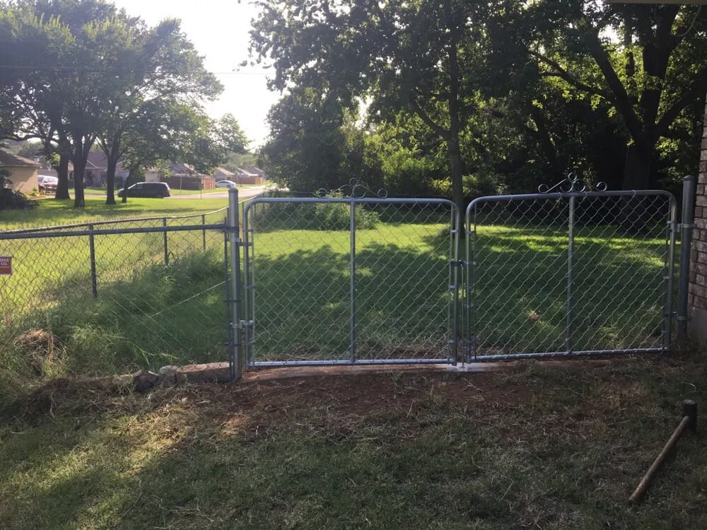 Slide of Tex Fencing and Roofing