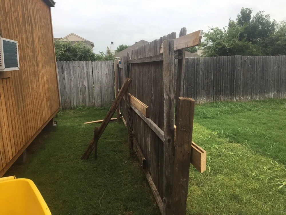 Slide of Tex Fencing and Roofing