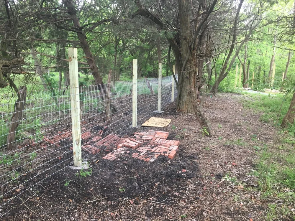 Slide of Tex Fencing and Roofing