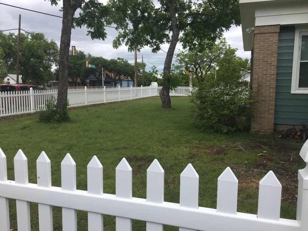 Slide of Tex Fencing and Roofing