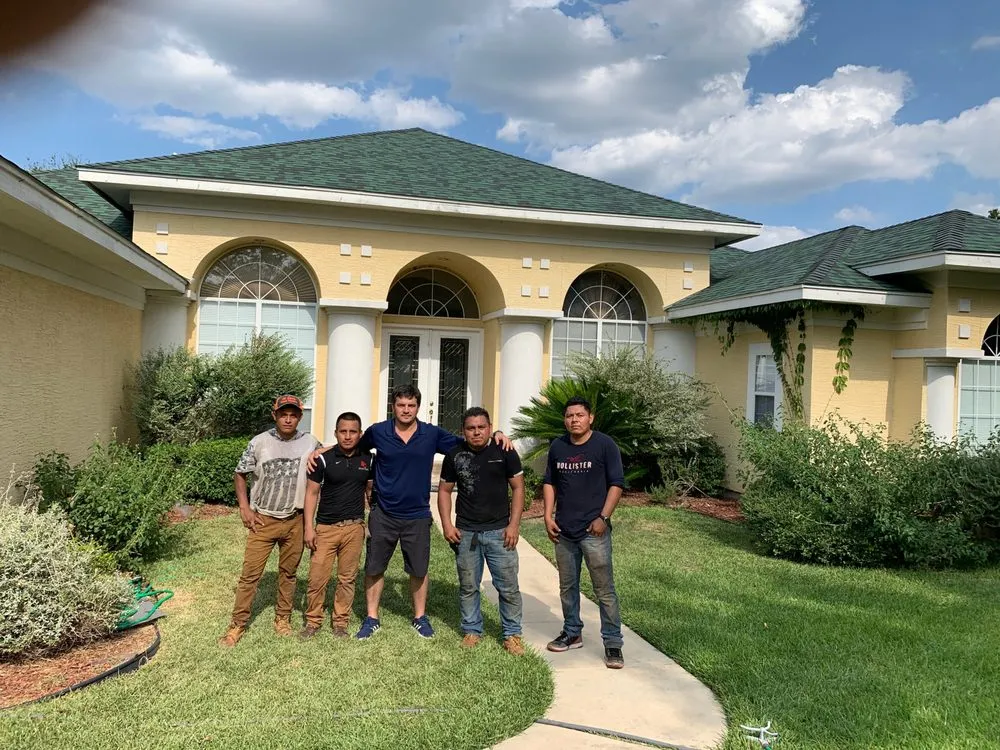 Slide of Texan Roofing Pro