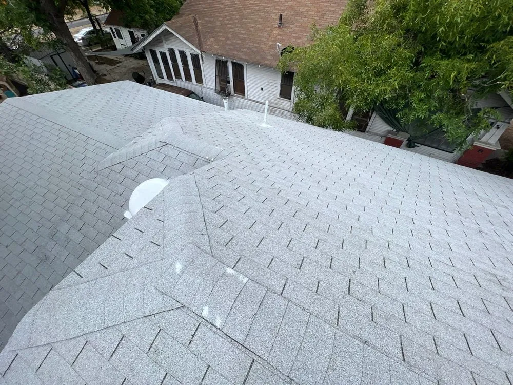 Slide of Texan Roofing Pro