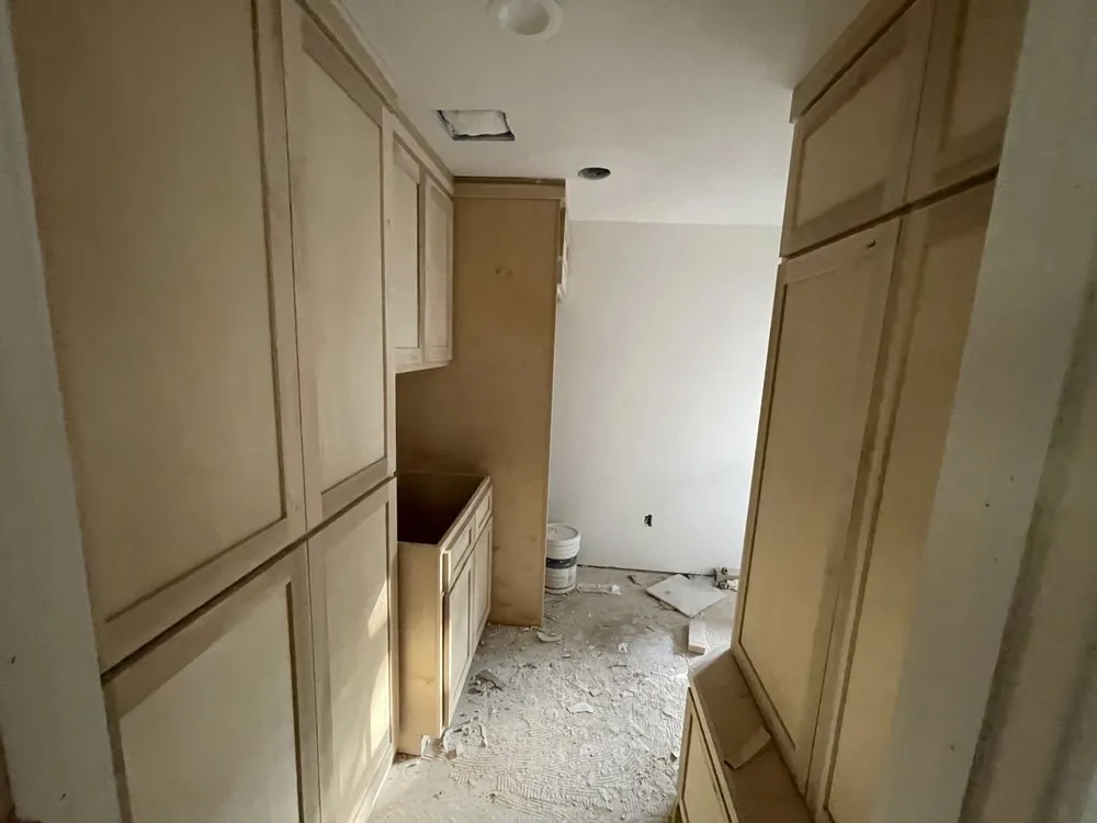 Slide of Texas Building & Roofing