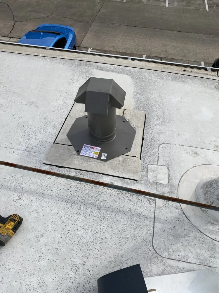 Slide of Texas Building & Roofing