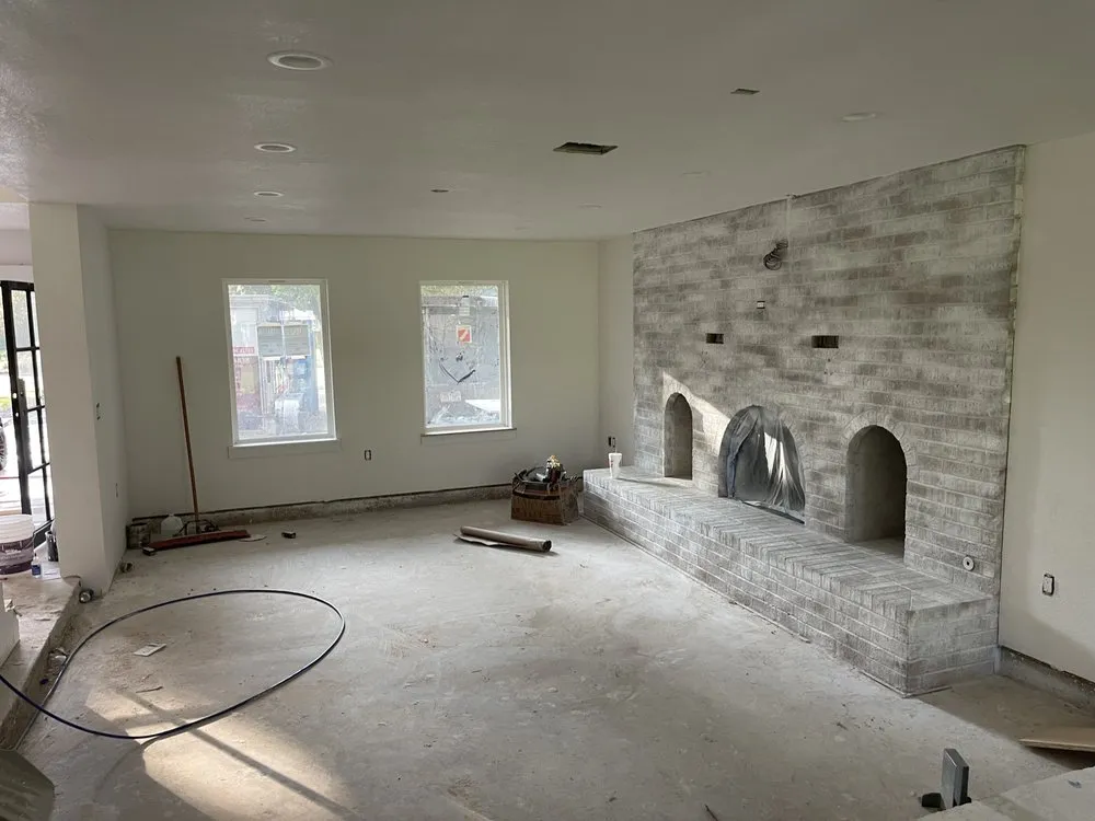 Slide of Texas Building & Roofing