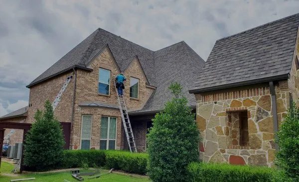 Texas Edge Roofing And General Contractors Logo