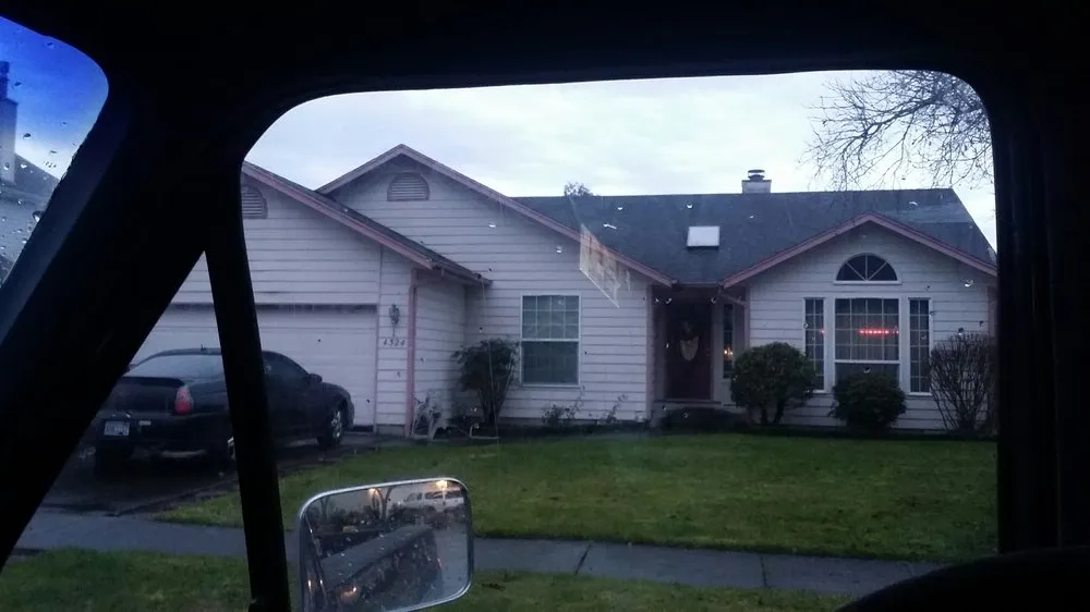 Slide of T&G Roofing