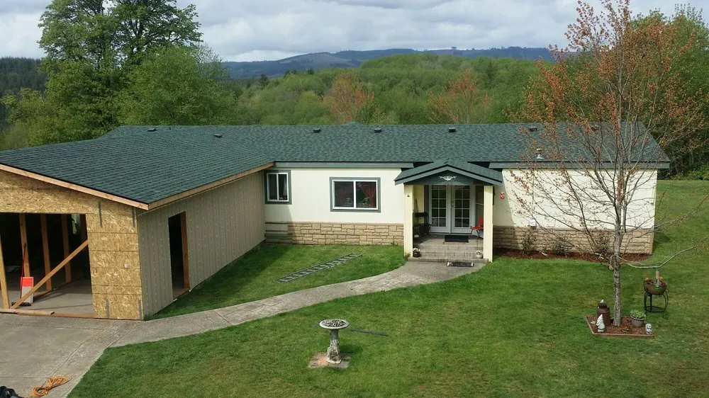 Slide of T&G Roofing