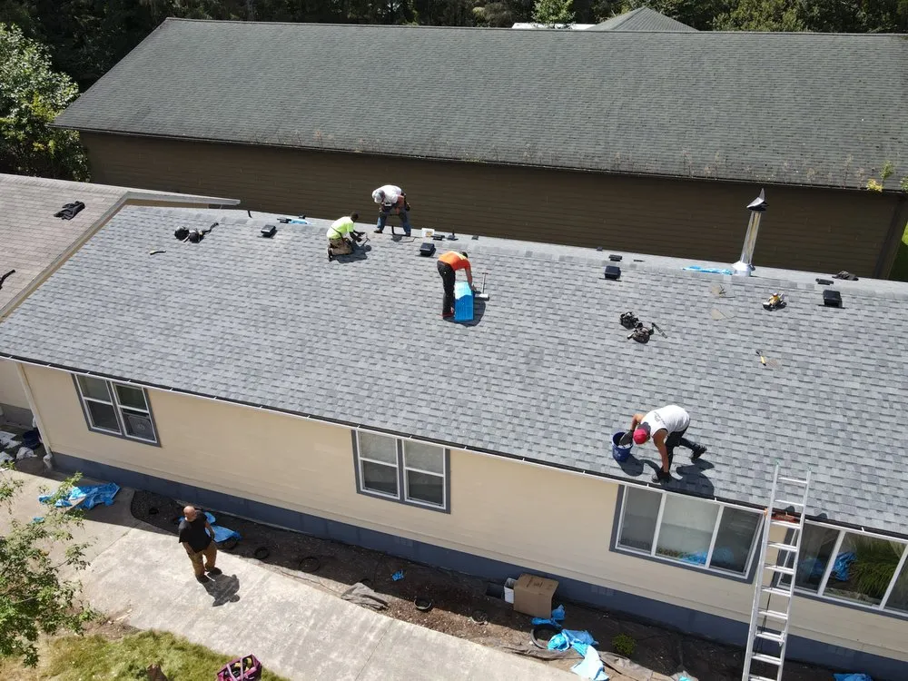 Slide of T&G Roofing