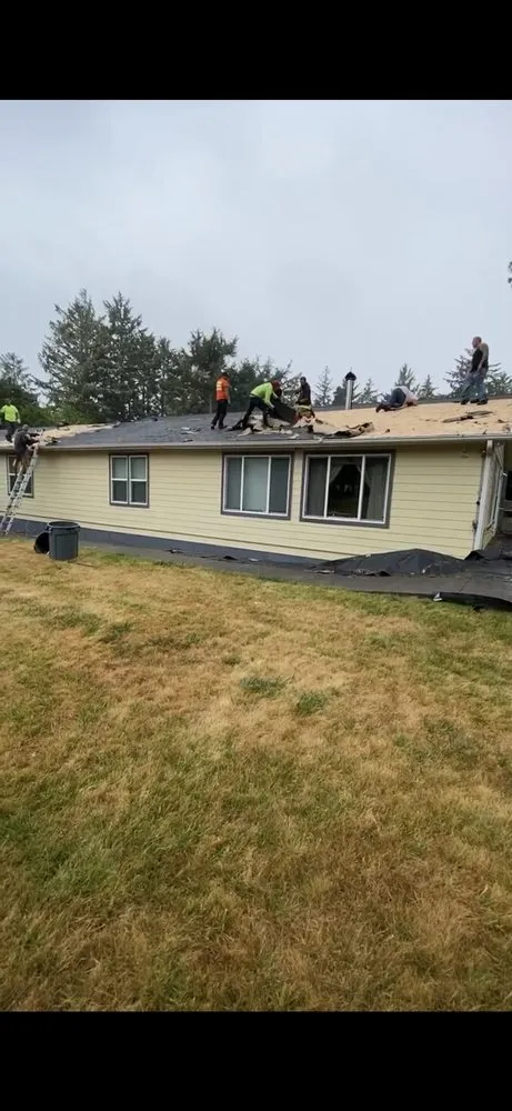 Slide of T&G Roofing