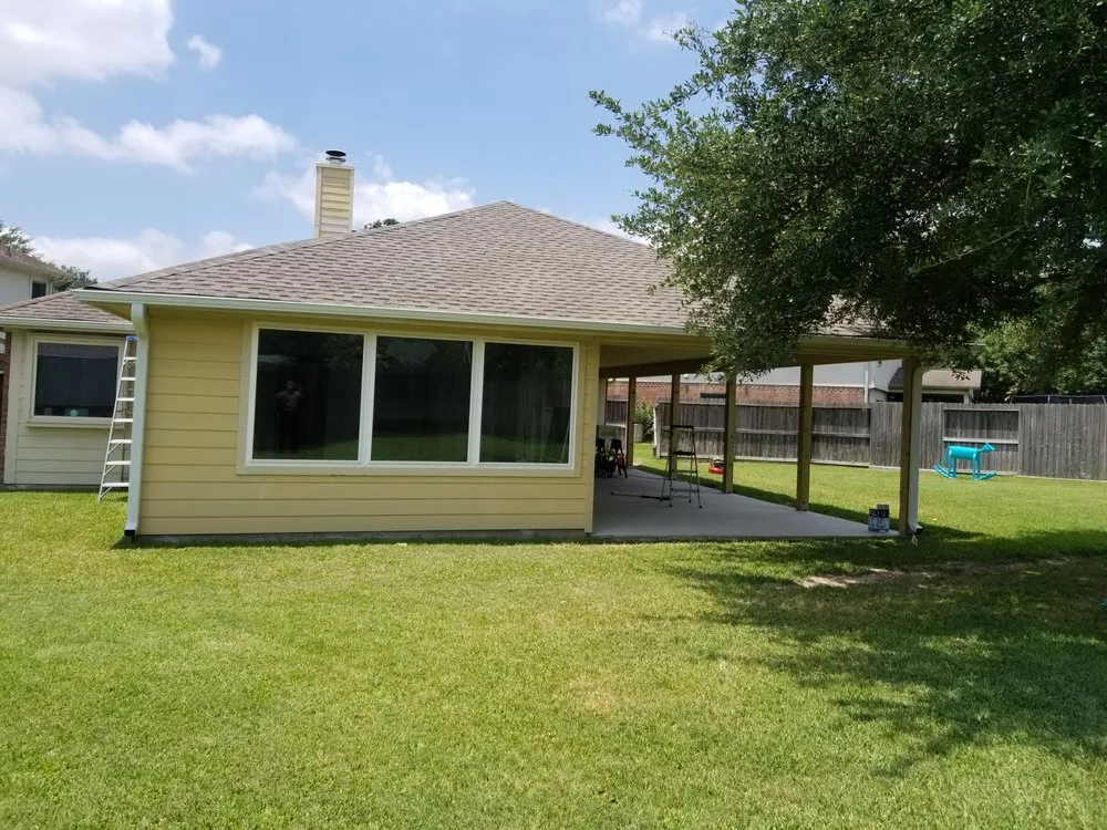 Slide of T&H General Contractor