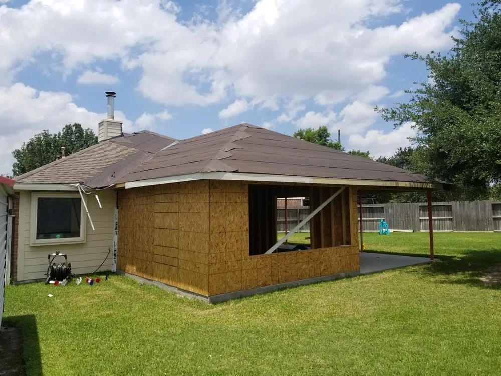 Slide of T&H General Contractor