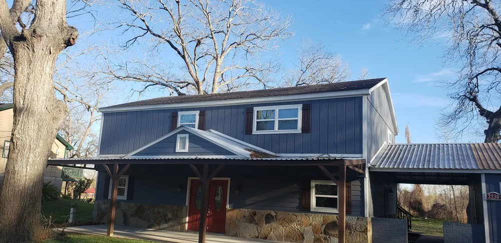 Slide of T&H General Contractor