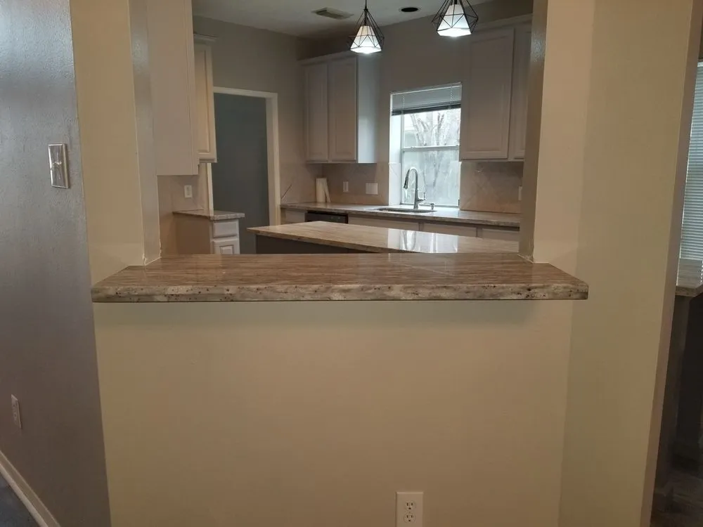 Slide of T&H General Contractor