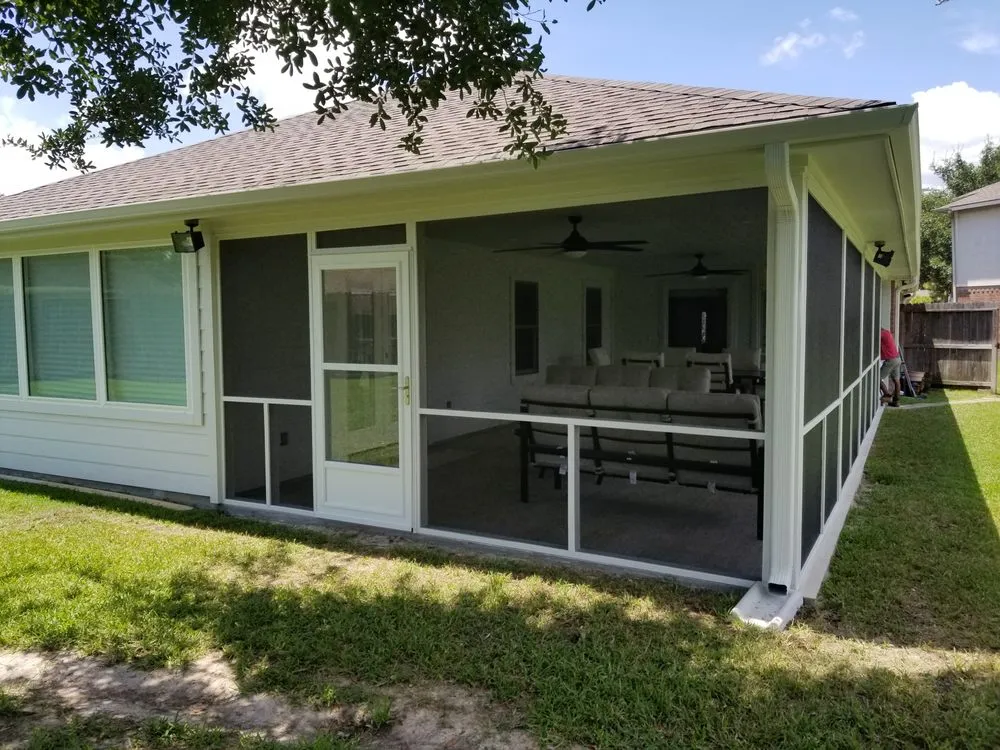 Slide of T&H General Contractor