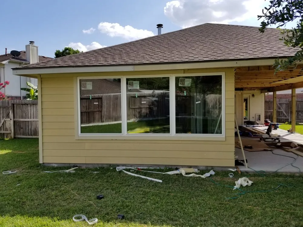 Slide of T&H General Contractor