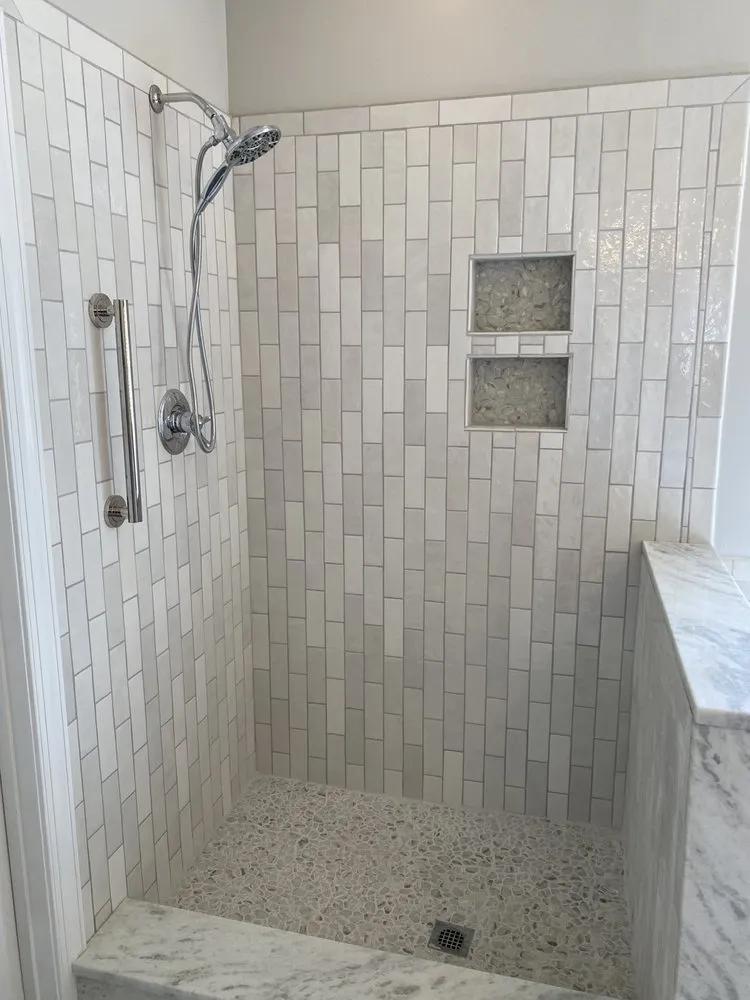 Slide of T&H Home Improvements