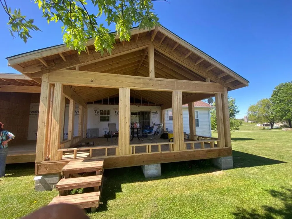 Slide of T&H Home Improvements