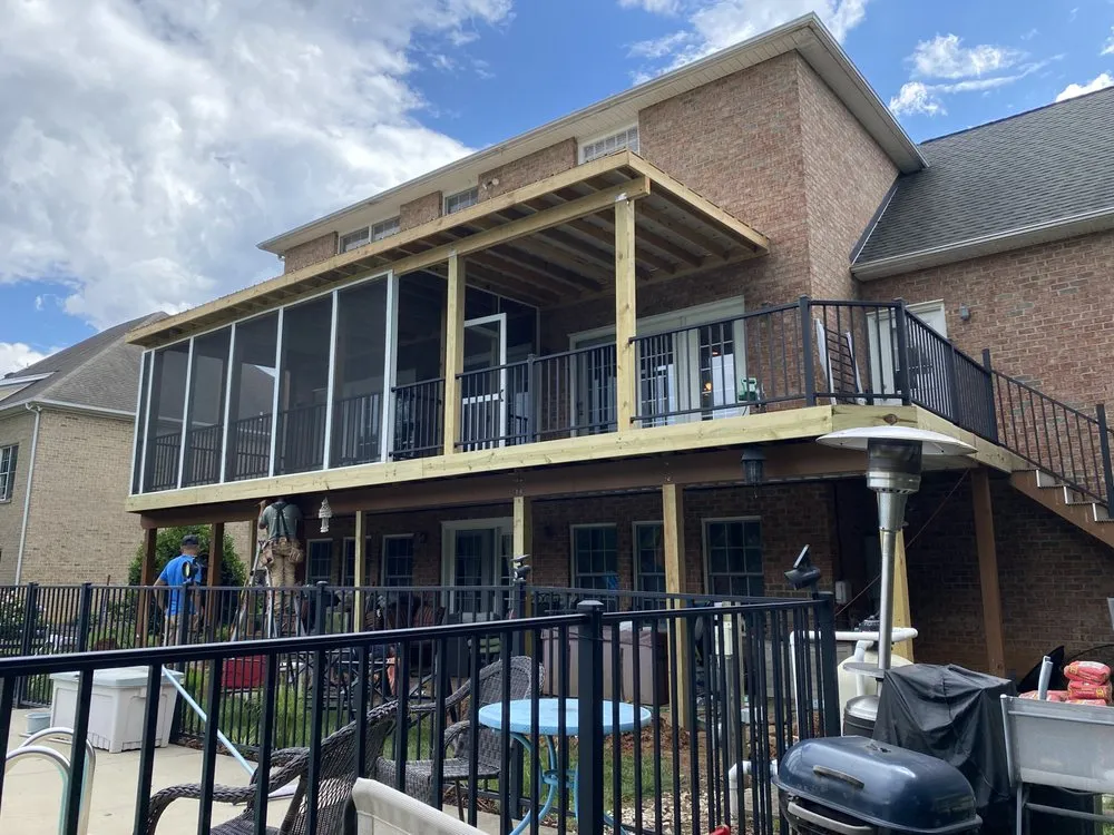 Slide of T&H Home Improvements