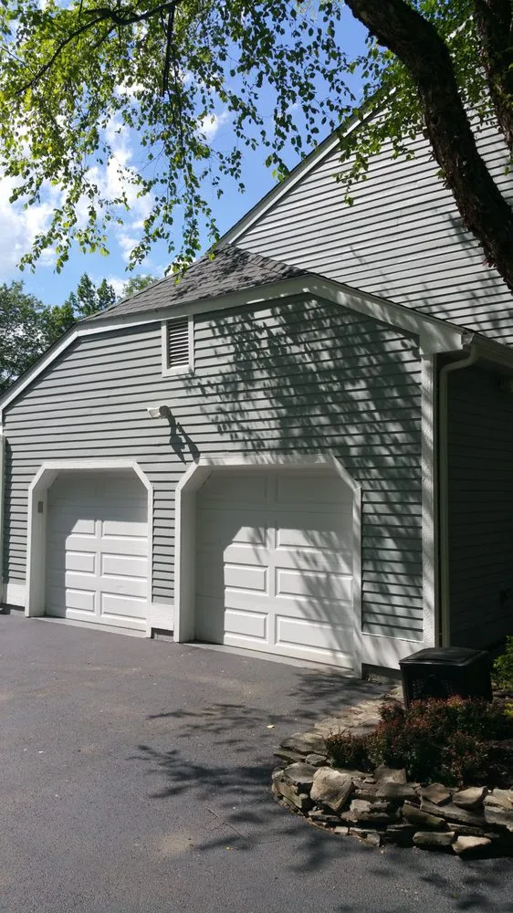 Slide of TH Remodeling & Renovations