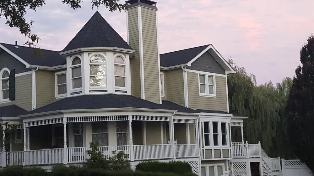 Slide of TH Remodeling & Renovations