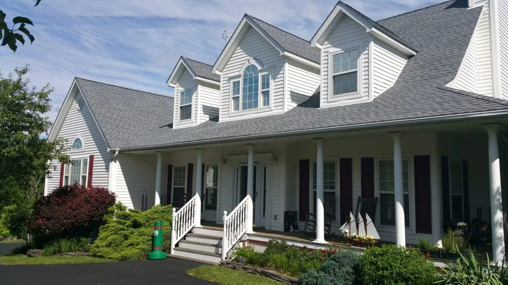 Slide of TH Remodeling & Renovations