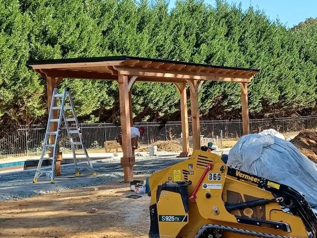 Slide of TH Roofing and Construction