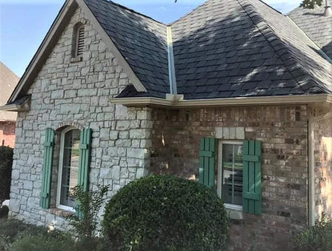 Slide of TH Roofing and Construction