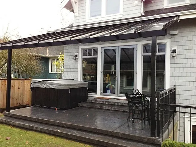 Slide of TH Roofing and Construction