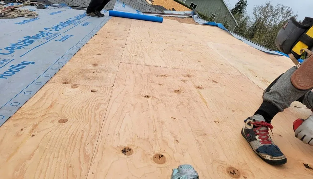 Slide of TH Roofing Company