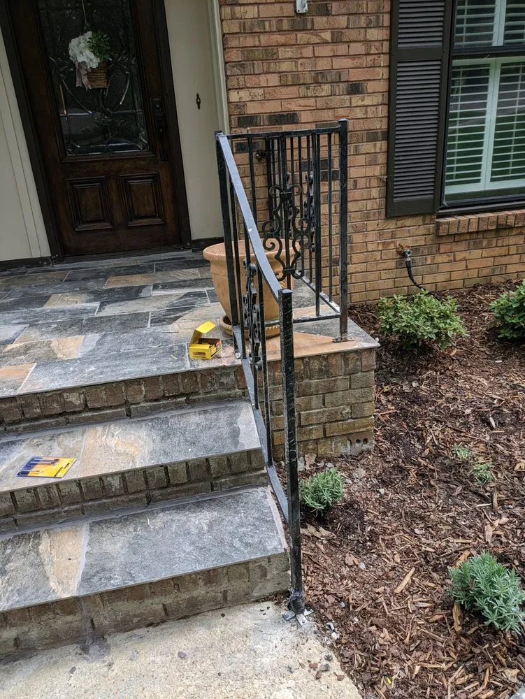 Slide of THA House Dr