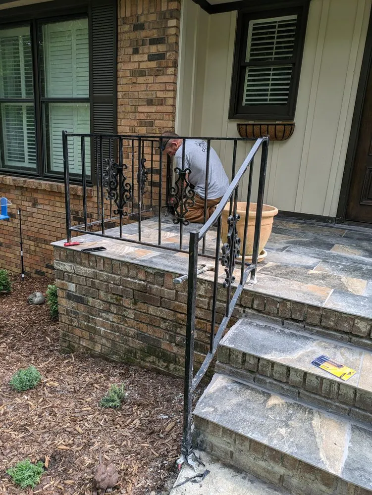 Slide of THA House Dr