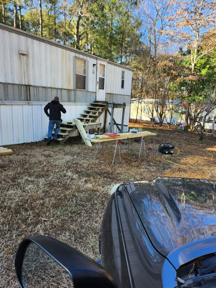 Slide of That Guy Handyman