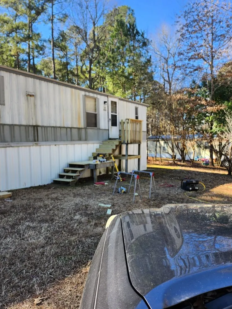 Slide of That Guy Handyman