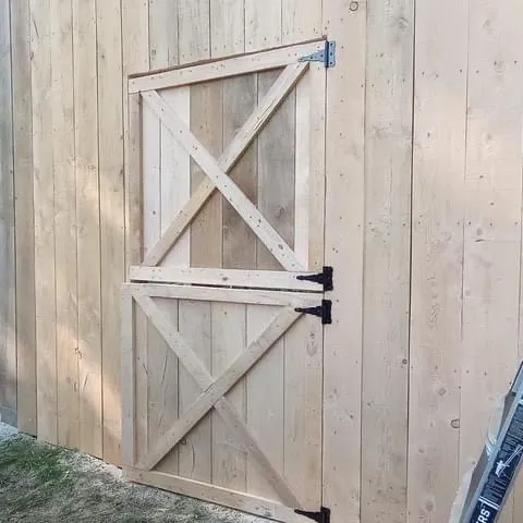 Slide of That Jon & Family Custom Carpentry