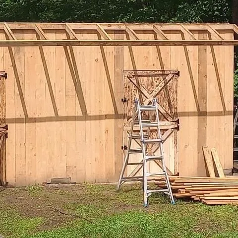 Slide of That Jon & Family Custom Carpentry