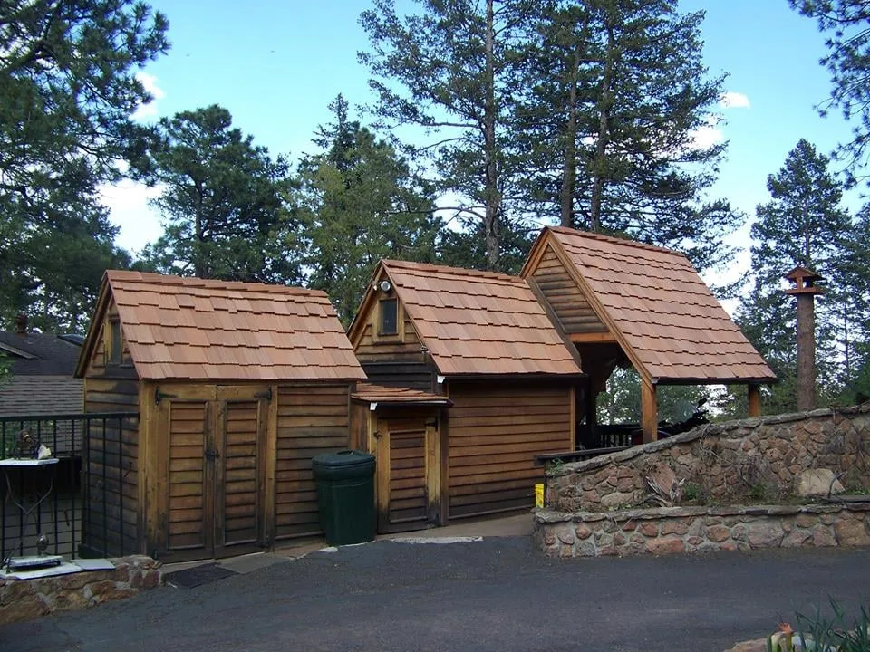 Slide of Thatsmyroofer.com