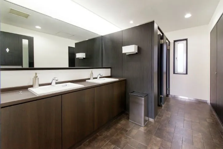 Slide of The Atlanta Remodeling And Construction Pros