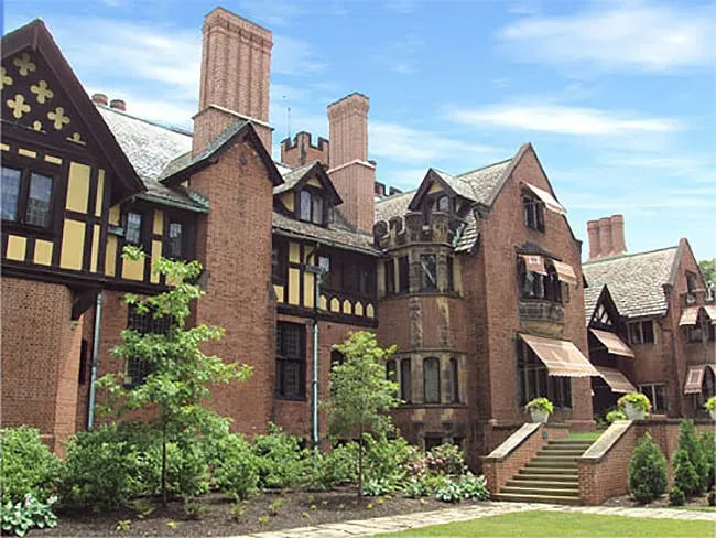 Top-rated shingle roofing service for homes across Oakwood Village, OH - The Durable Slate Company