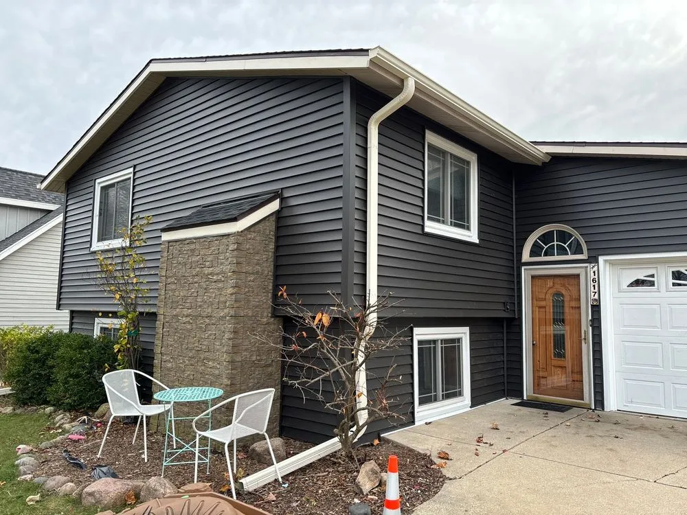 Slide of The Exteriors Company